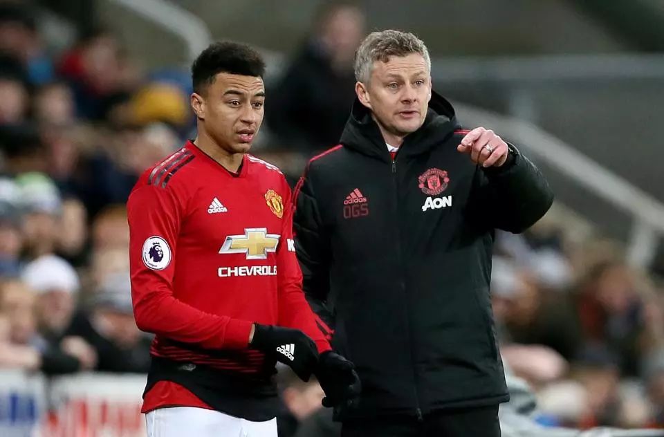 美媒调侃：詹姆斯与东契奇互相传球寻找机会，重现了这个表情包50亮424回复.